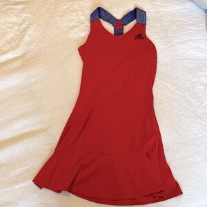 Adidas tennis dress xs, like new